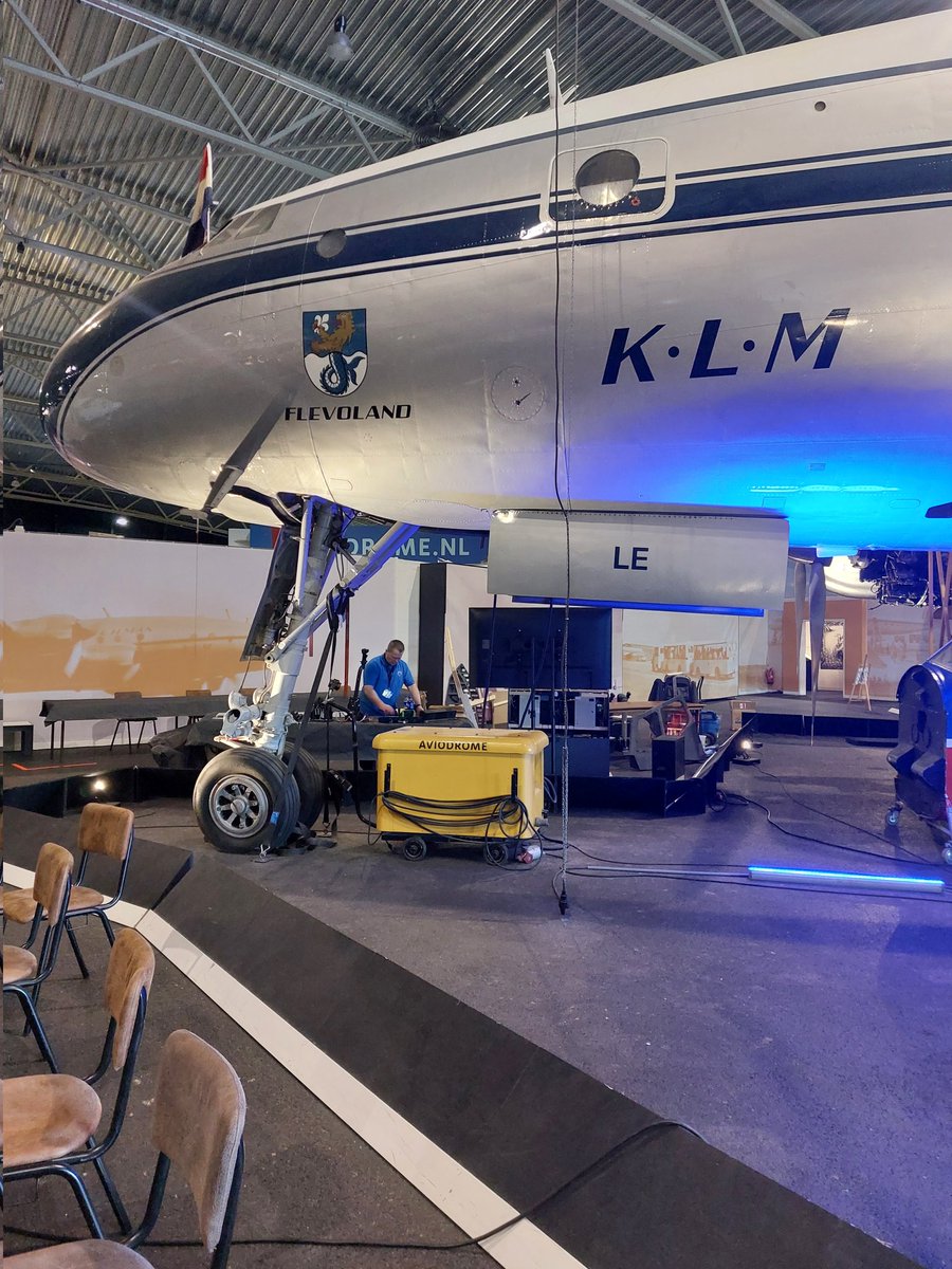 FSWeekendNL's tweet image. Event setup for FlightSimWeekend2025 is in progress! See you all tomorrow and Sunday! 👀
#flightsim #flightsimweekend2025 #fsweekend