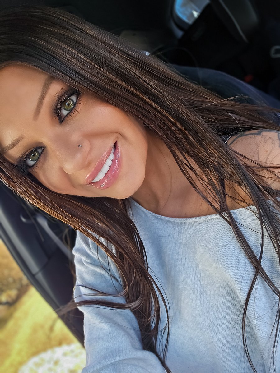 Casey Mae tweet media