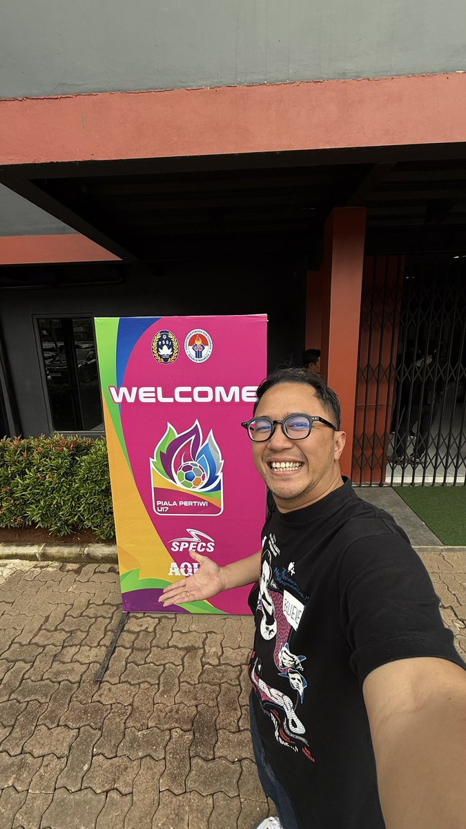 jerryarvino's tweet photo. @CoachJustinL Sepakbola bukan cuma buat laki-laki, perempuan Indonesia juga punya kualitas &amp; layak main di kompetisi rutin. Makanya gue senang pas ada Piala Pertiwi

Senang juga ada "Nyla" yang bantu bakar hype sepakbola Putri Indonesia biar makin rame

*brb meluncur ke https://t.co/Gmps99LJad https://t.co/e5ZdkBQxd6