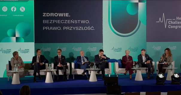 IPiN_Warszawa's tweet photo. Kierownik Kliniki Psychiatrii Sądowej
@IPiN_Warszawa prof. dr hab. Janusz Heitzman
wziął udział w sesji "Adherence jako priorytet dla opieki zdrowotnej w terapii przewlekłych chorób cywilizacyjnych i kluczowy element profilaktyki" w trakcie Kongresu Wyzwań Zdrowotnych #HCC https://t.co/YjMOXDZMHp