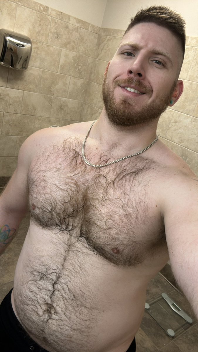 TopCuddlr's tweet image. #gymthreads uhhh I mean #hairychest #progress