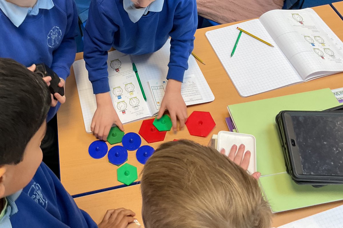 floweryfieldpri's tweet photo. New maths topic for year 3, Mass and Capacity. This week we have been exploring different types of scales and weights. #ffpsmaths #ffpsyear3 https://t.co/OJpoWIGdv0