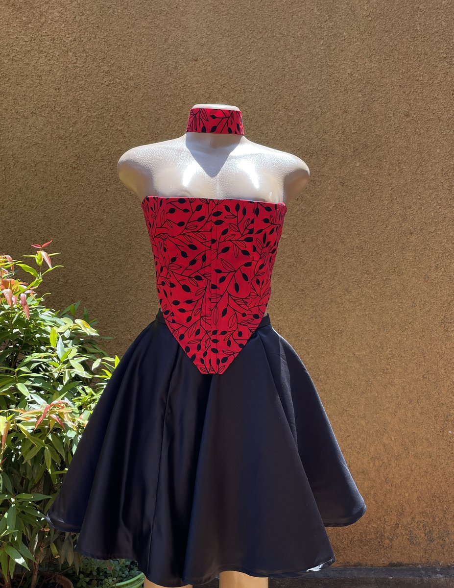 Evelyn_Nakaayi's tweet image. My week’s projects. Red or Black?? Outfits made by me.