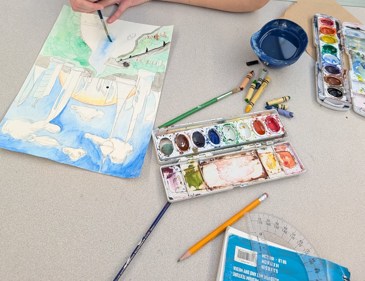 GHMSArtFan's tweet photo. The joys of middle school art teacherin'! @GHMS_Grizzlies @ocsculturalarts https://t.co/LTGA1qygiB