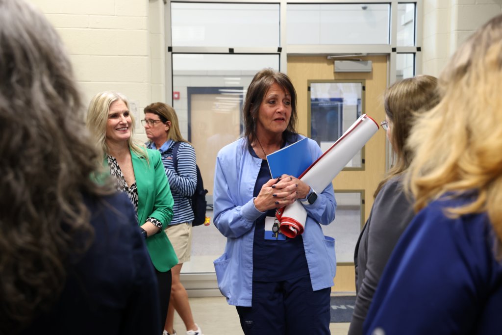 cpschoolsva's tweet photo. 👏 Congratulations to Indian River High & B M Williams Primary for becoming Heart Safe! ❤️ Indian River High made history as Chesapeake’s 1st Heart Safe school, & B M Williams followed as the 2nd! Huge thanks to our nurses, staff & Project ADAM! 💙🙌 #InspireCPS #ProjectADAM https://t.co/gevn3n4jjw