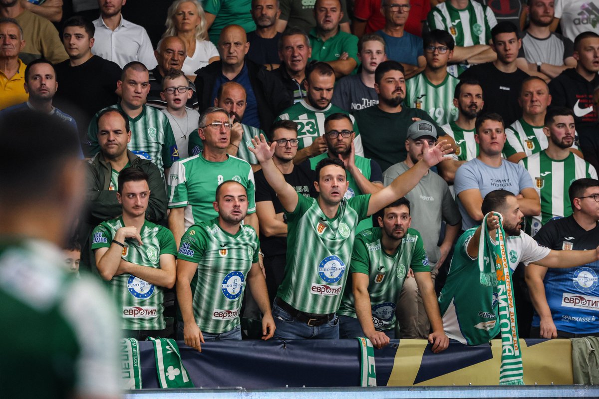 🇲🇰 𝟵𝟵.𝟯% 𝗮𝘃𝗲𝗿𝗮𝗴𝗲 𝗮𝘁𝘁𝗲𝗻𝗱𝗮𝗻𝗰𝗲. 🤯😳 Best #CLM fans?

#ehfcl #handball