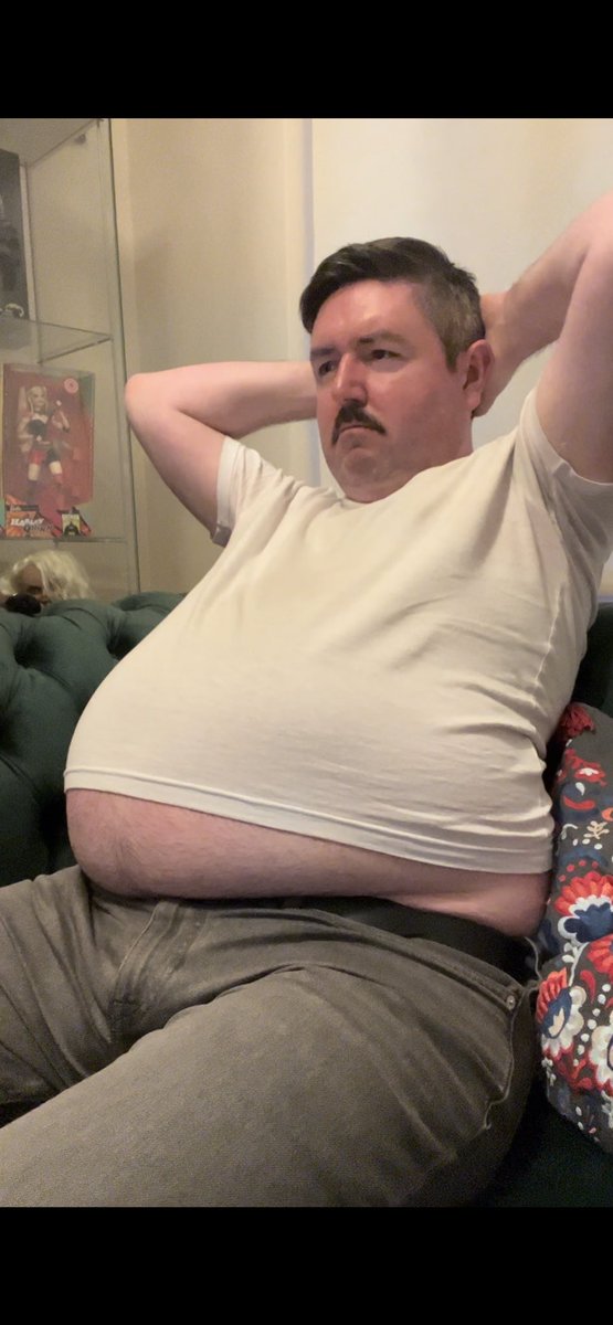 GluttonEire's tweet photo. New vid post on #OnlyFans 🍆💦🤤 https://t.co/snVyysVfI4 Over 200 videos and over 100 photos of my “decline” into morbid obesity. 🐷 #FatPride https://t.co/yXTyceMrXq