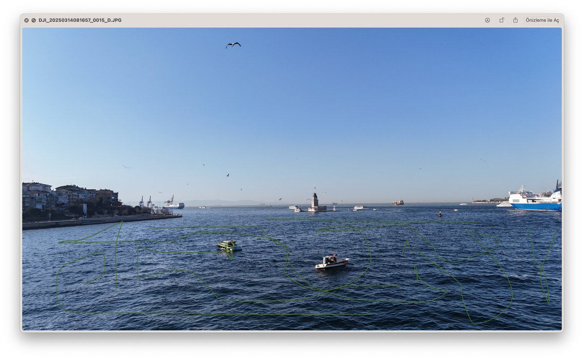osmanagaa_'s tweet photo. üsküdar anlık. yakında olan varsa bi tur bindireyim https://t.co/qu2MDfxGr7
