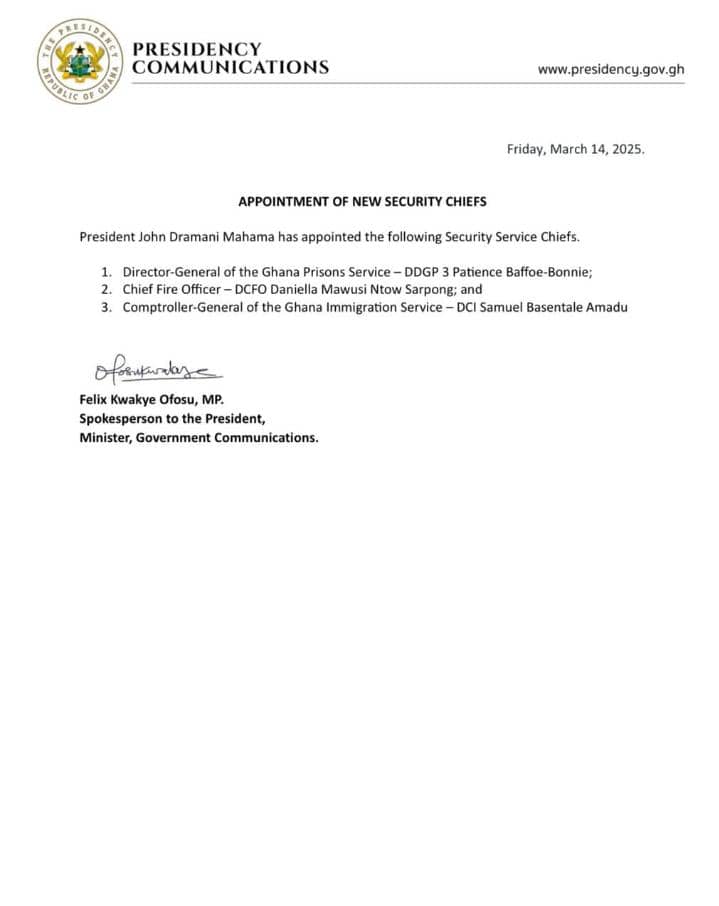 ghonetv's tweet photo. President Mahama names new heads of the Prison, Fire and Immigration services...

#GHOneNews #EIBNetwork
#GHOneTV #NewsAlert https://t.co/hbyeI0e92z
