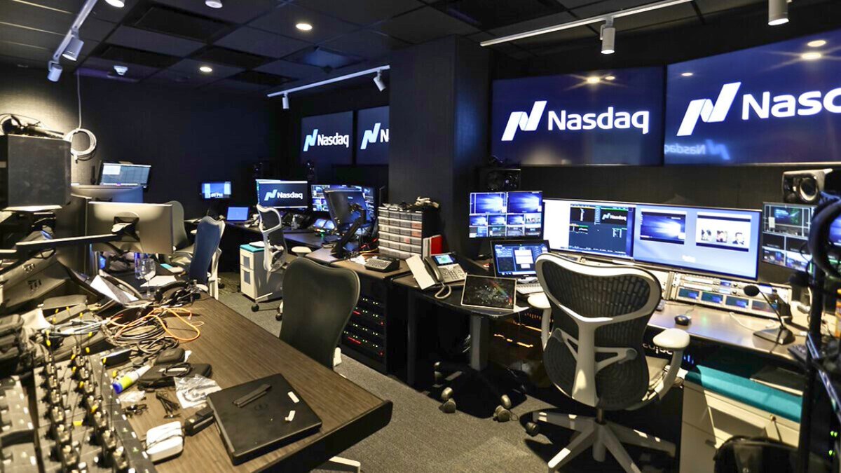 MugoForex's tweet photo. 📊 This is where the market moves before you even see it. Nasdaq traders, are you ready for the next big shift? 🚀📉📈 #Nasdaq #StockMarket #TradingLife https://t.co/Bq2js1YeKX