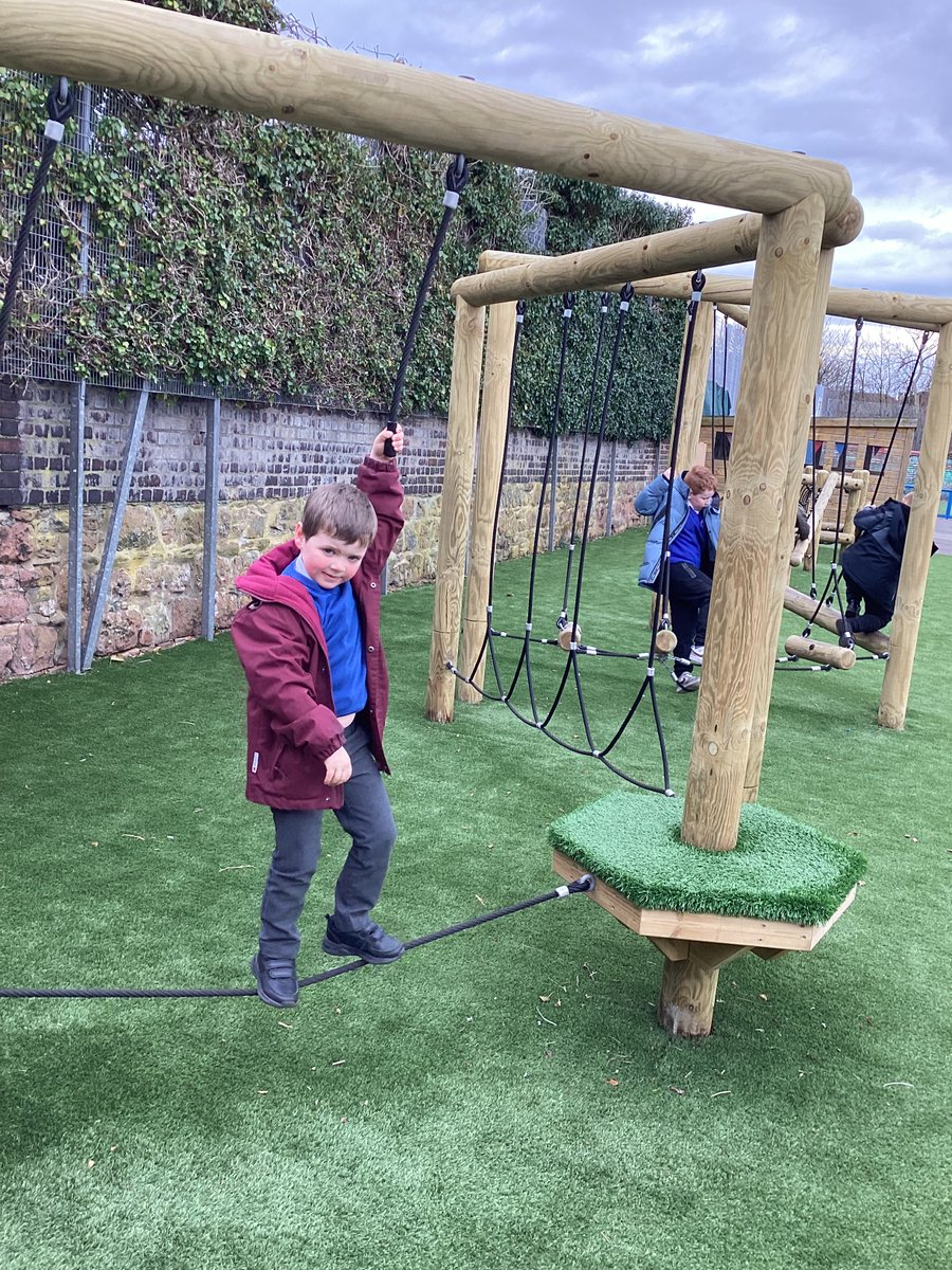 mattarnclass72's tweet photo. We earned our reward time and so had 15 minutes on the trim trail. Look how amazing we are at balancing! @mattarnprimary https://t.co/FriRmeicEE