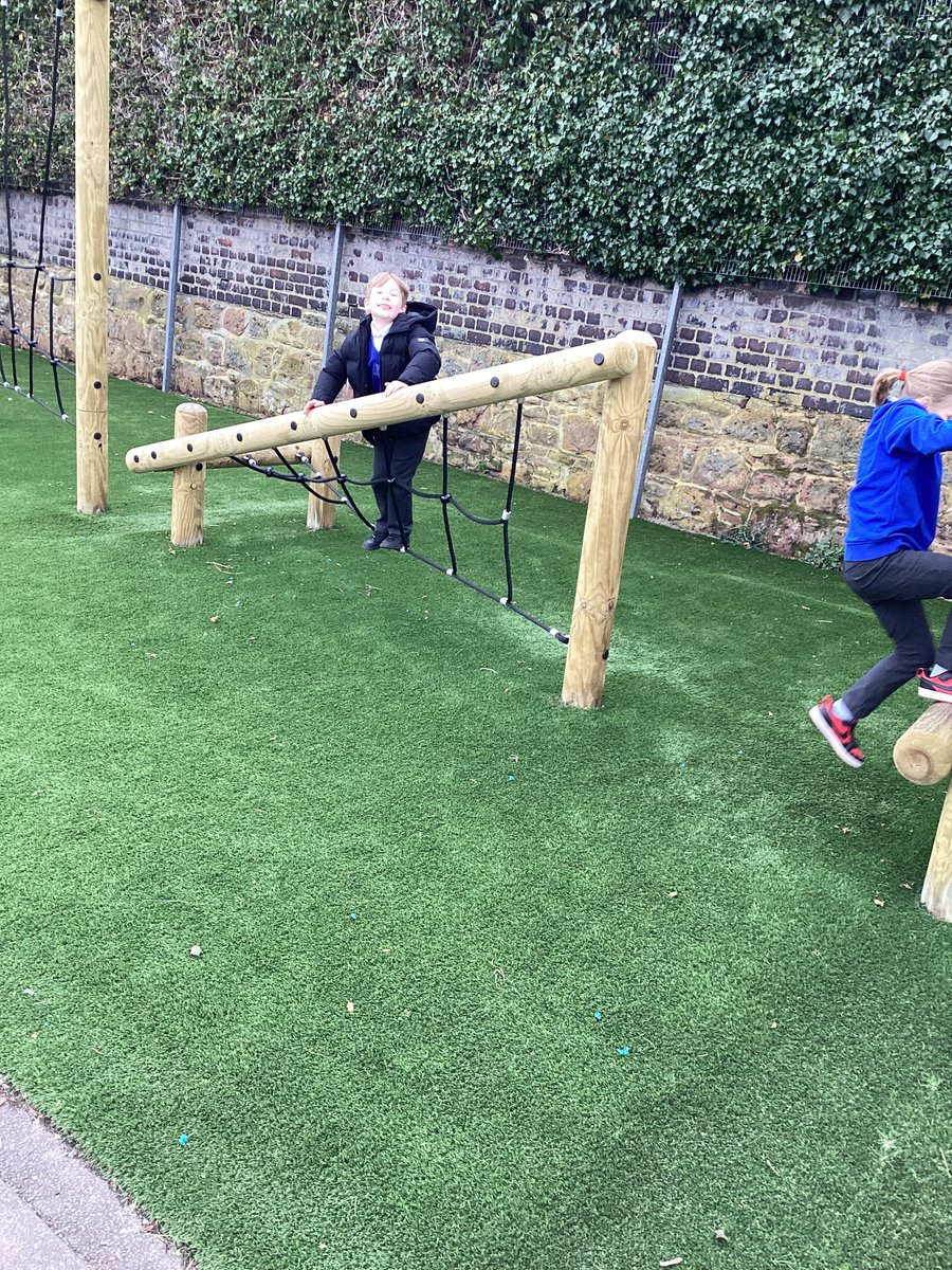 mattarnclass72's tweet photo. We earned our reward time and so had 15 minutes on the trim trail. Look how amazing we are at balancing! @mattarnprimary https://t.co/FriRmeicEE