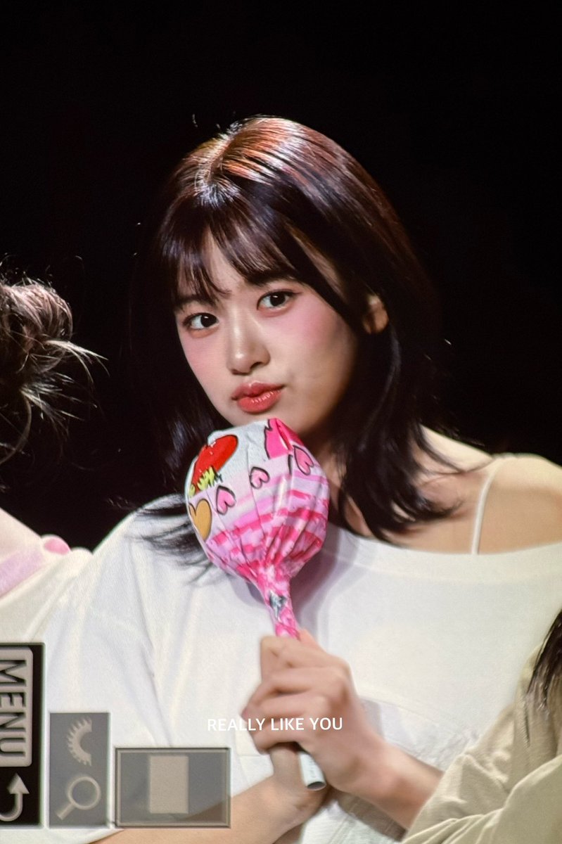 likeyu901's tweet photo. 250314

#안유진 #ANYUJIN #유진 #YUJIN #아이브 #IVE https://t.co/owiwLDMzup