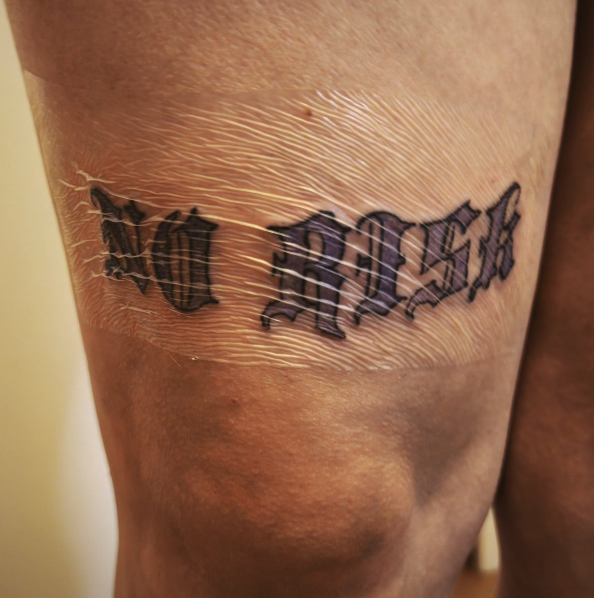 maik_don's tweet photo. Hier sind Dinge passiert...
#turnthepainintopower
#norisknofun
#fineline
#dertattoodon https://t.co/wHELU4bXEv