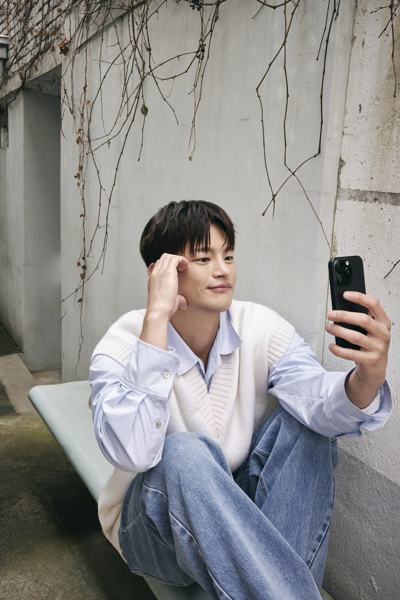 love4apink's tweet photo. i've been trying to put my finger on why inguk's face looks so different.... quickly realised it was his nose🤧 he already looked so perfect before, what was the reason for this🥹 https://t.co/nQr2FzzMxB