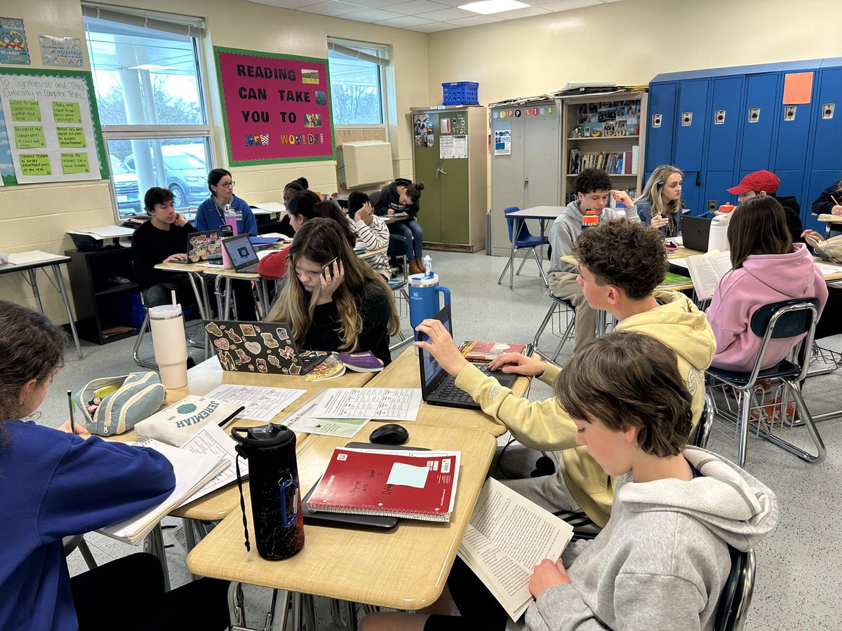 Mrs. Etense tweet media