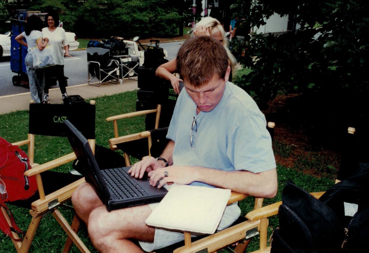 Scream-Thrillogy.com (@screamthrillogy) on Twitter photo Happiest of birthdays to #Scream creator KEVIN WILLIAMSON!
(Pictured: KW feverishly writing #Scream2 on location.) Happiest of birthdays to #Scream creator KEVIN WILLIAMSON!
(Pictured: KW feverishly writing #Scream2 on location.)