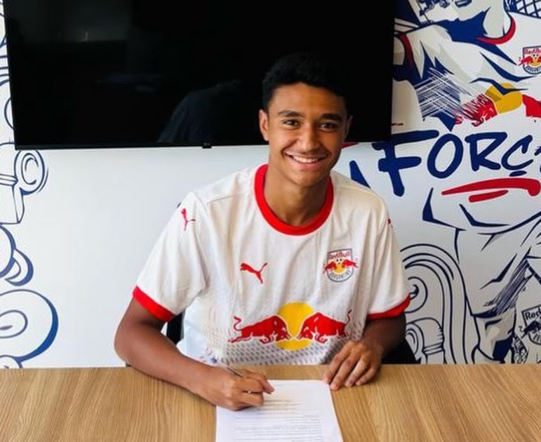 Pedro Severino, de 19 anos, está sem sedativos e já passa períodos do dia com respiração espontânea. O Hospital Unimed, de Ribeirão Preto, iniciou processo de retirada da ventilação mecânica. Atualmente, o jovem está sem necessidade de sedativos e continua sob assistência