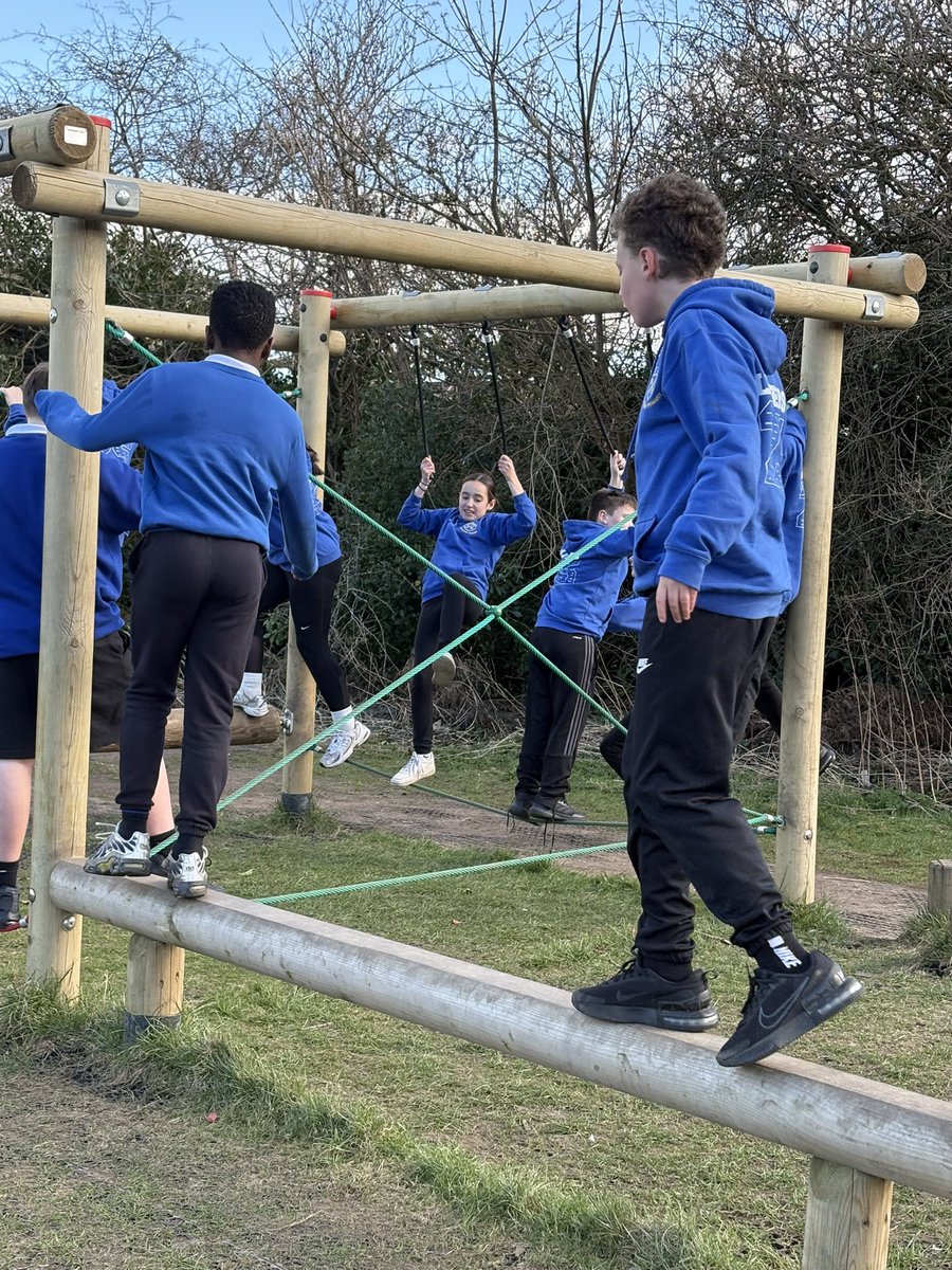 DeanburnPS_P7A's tweet photo. P7 chose to spend their Fun31 time outside on the Trim Track this afternoon. π #Fun31 #Article31 #RRSatDPS #Play #Fun #Friendships #SpringSunshine #P7Team π https://t.co/1wIN0tRqnv