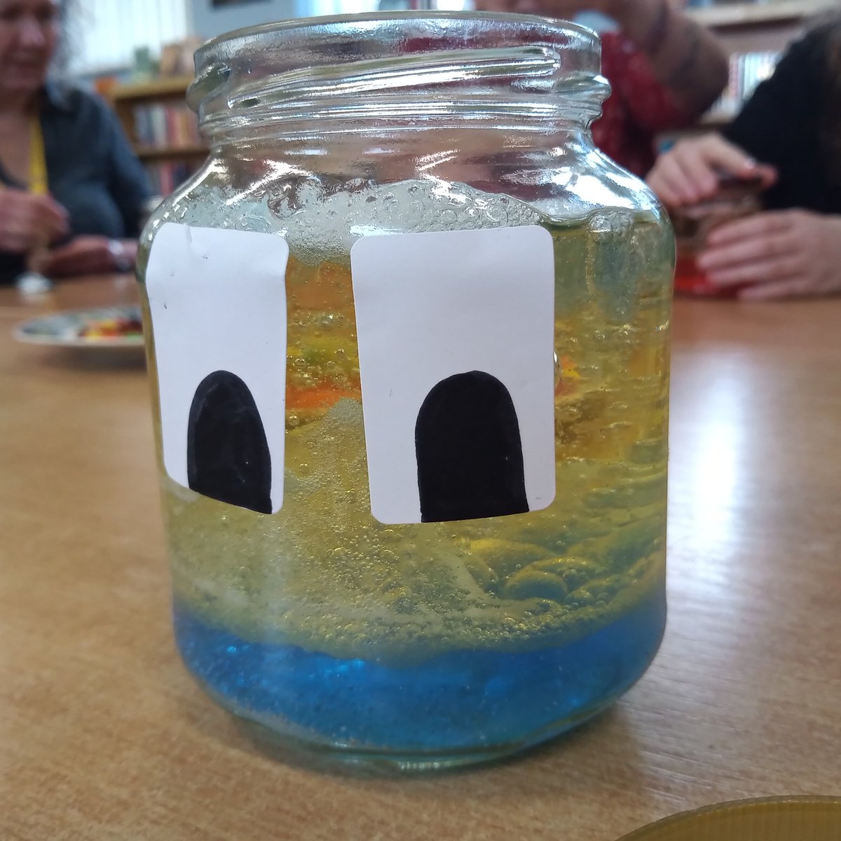 KeithGrammarLRC's tweet image. Great fun today with the ASN library group linking to #BritishScienceWeek . We looked at colour changing animals and adaptions using some of the #BritishScienceWeek resources. Then focused on colour to make a rainbow and a Minion lava lamp. A brilliant session!