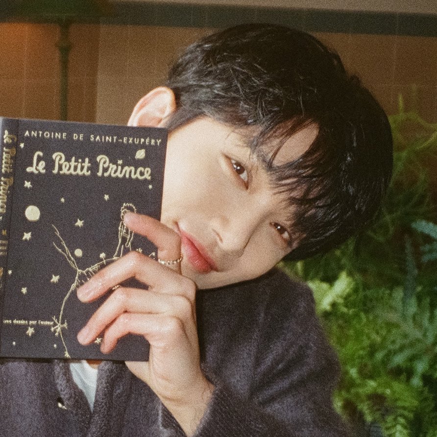 초단 tweet media