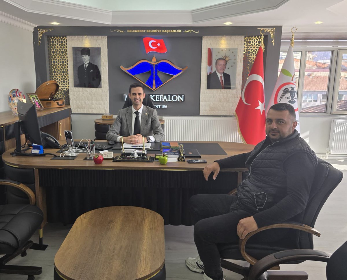 Belediye Meclis Üyelerimiz Sn. Abdullah Kıyak, Sn. Yusuf Sarı, Sn. İsmail Kurtbolat, Sn. Ümit Satılmış ve Ümit Satılmış’ın kıymetli evladı Sn. Ramazan Satılmış, Belediye Başkanımız Sn. Mustafa Özmen’i makamında ziyaret etti.

Güçlü kadromuzla, birlik ve beraberlik içinde kentimiz