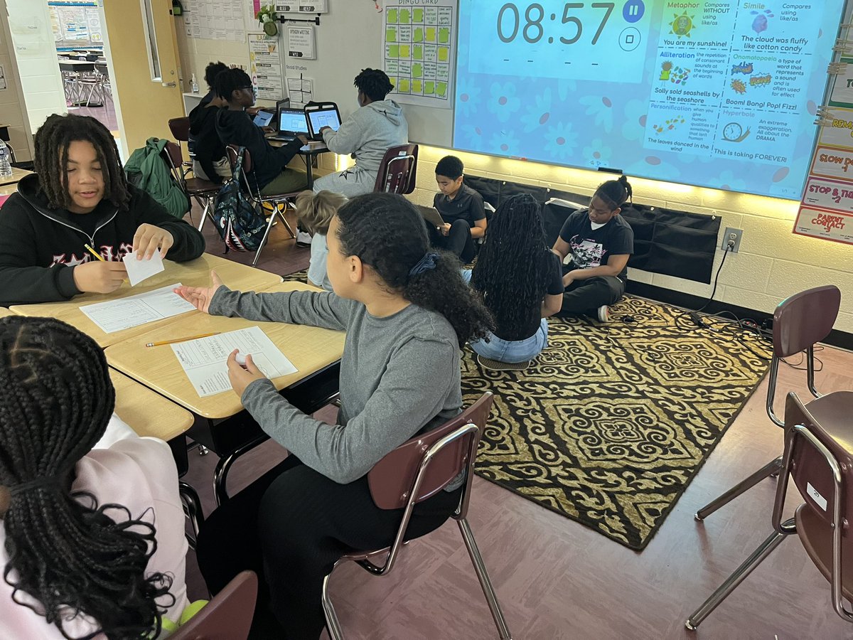Stephenie Watson (@mswatson54) on Twitter photo 5th grade practicing analyzing and comprehension of POETRY!! <a href="/RCE_HCS/">RCE_HCS</a> #WeAreRACERS #GameChangers 5th grade practicing analyzing and comprehension of POETRY!! <a href="/RCE_HCS/">RCE_HCS</a> #WeAreRACERS #GameChangers
