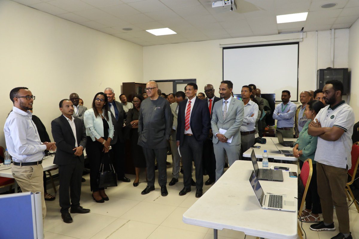 Chikwe_I's tweet photo. Inspiring visit to @EPHIEthiopia, #Africa’s oldest national public health agencies, to see its vital work in surveillance, labs &amp; health emergency research

@WHOAFRO values our longstanding partnership &amp; looks forward to strengthening NPHAs across Africa https://t.co/gWnzetXUxY