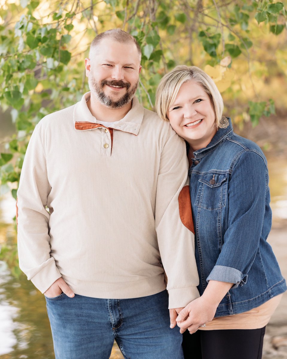 HeatherL_Photo's tweet photo. Family portraits aren’t just about the kids—taking a moment to capture Mom &amp; Dad together celebrates the bond that holds the family close. Inquire at https://t.co/D3q6vAADBX  #HeatherLillyPhotography #FamilyPortraits #NoCoPhotographer #NaturalLightPhotography  #FamilyGoals https://t.co/QFEDVHLH9J