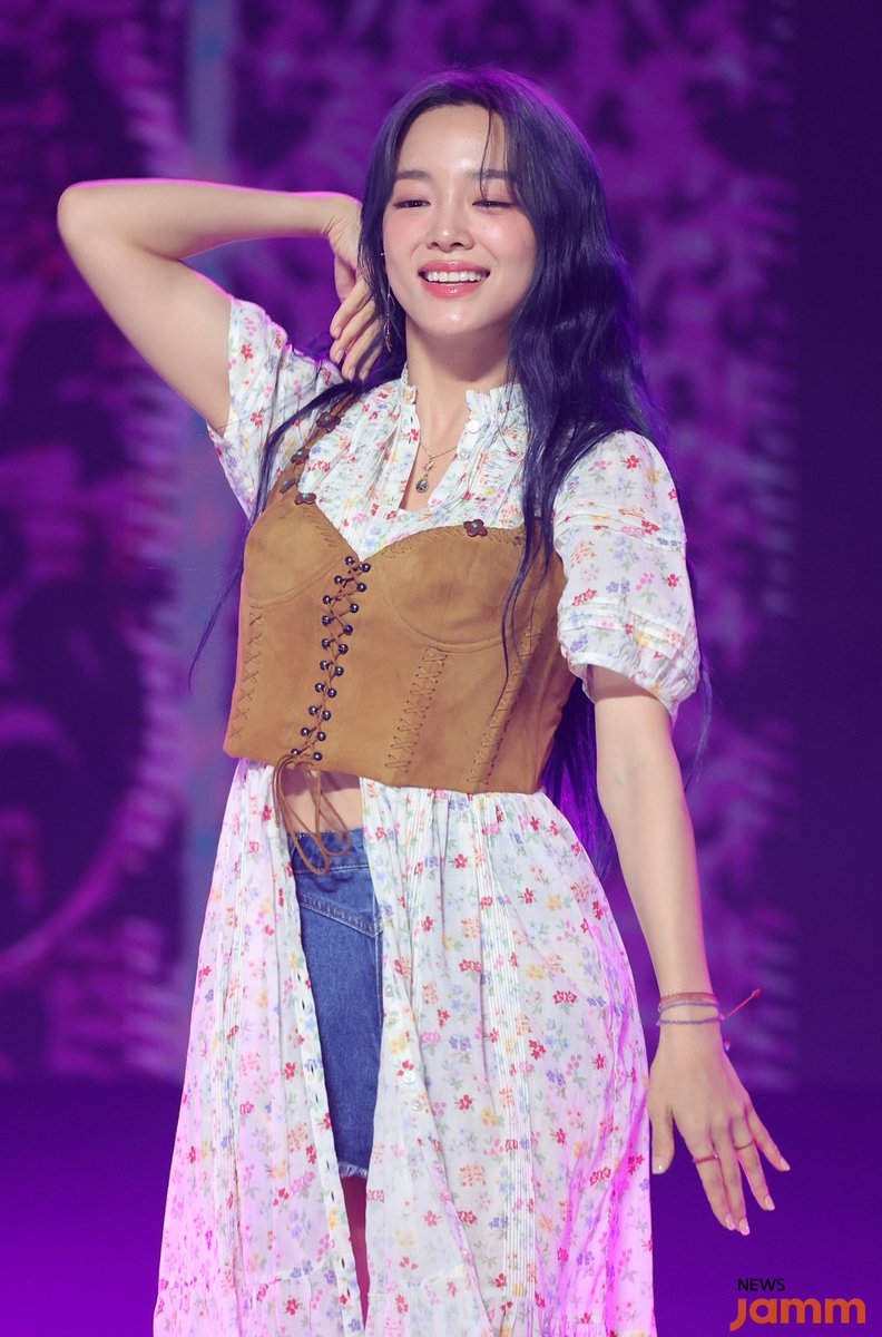 #KIMSEJEONG 💜