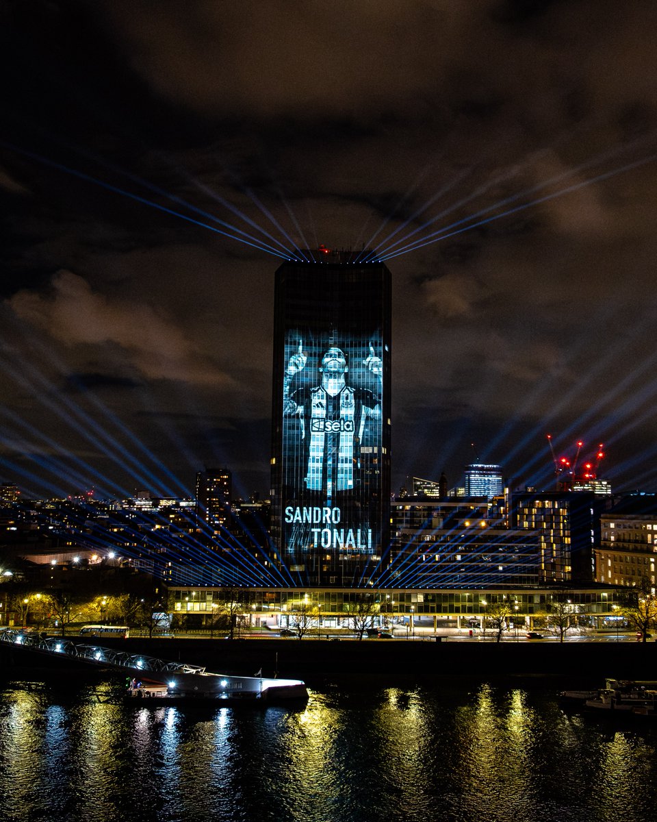 Carabao Cup (@carabao_cup) on Twitter photo Toon Army towers over London ⚫️⚪️
📸 <a href="/NUFC/">Newcastle United</a>'s players lit up Millbank Tower ahead of Sunday’s #CarabaoCupFinal 🏆
#EFL | #CarabaoCup Toon Army towers over London ⚫️⚪️
📸 <a href="/NUFC/">Newcastle United</a>'s players lit up Millbank Tower ahead of Sunday’s #CarabaoCupFinal 🏆
#EFL | #CarabaoCup