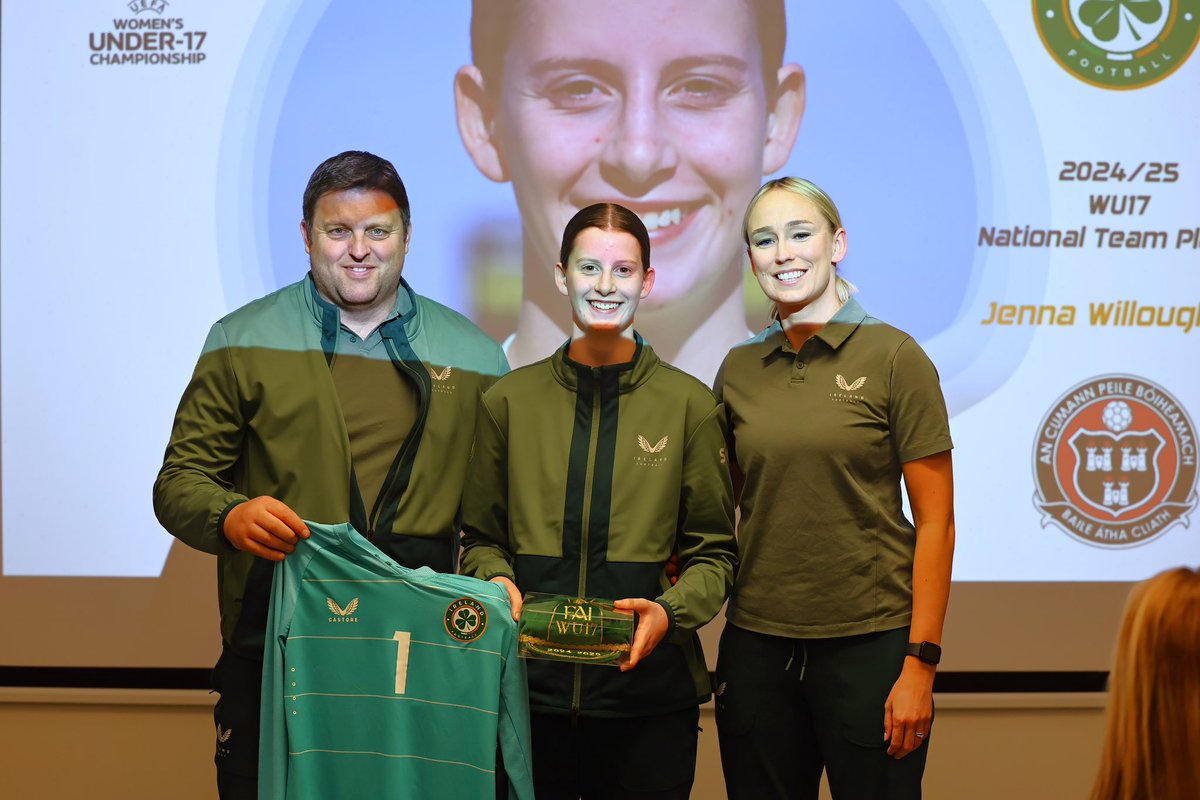 Jenna_willo01's tweet photo. U17✅ 
Honoured to receive my U17 cap after an amazing week away in Lithuania 🇱🇹 https://t.co/gMibDR6x7e