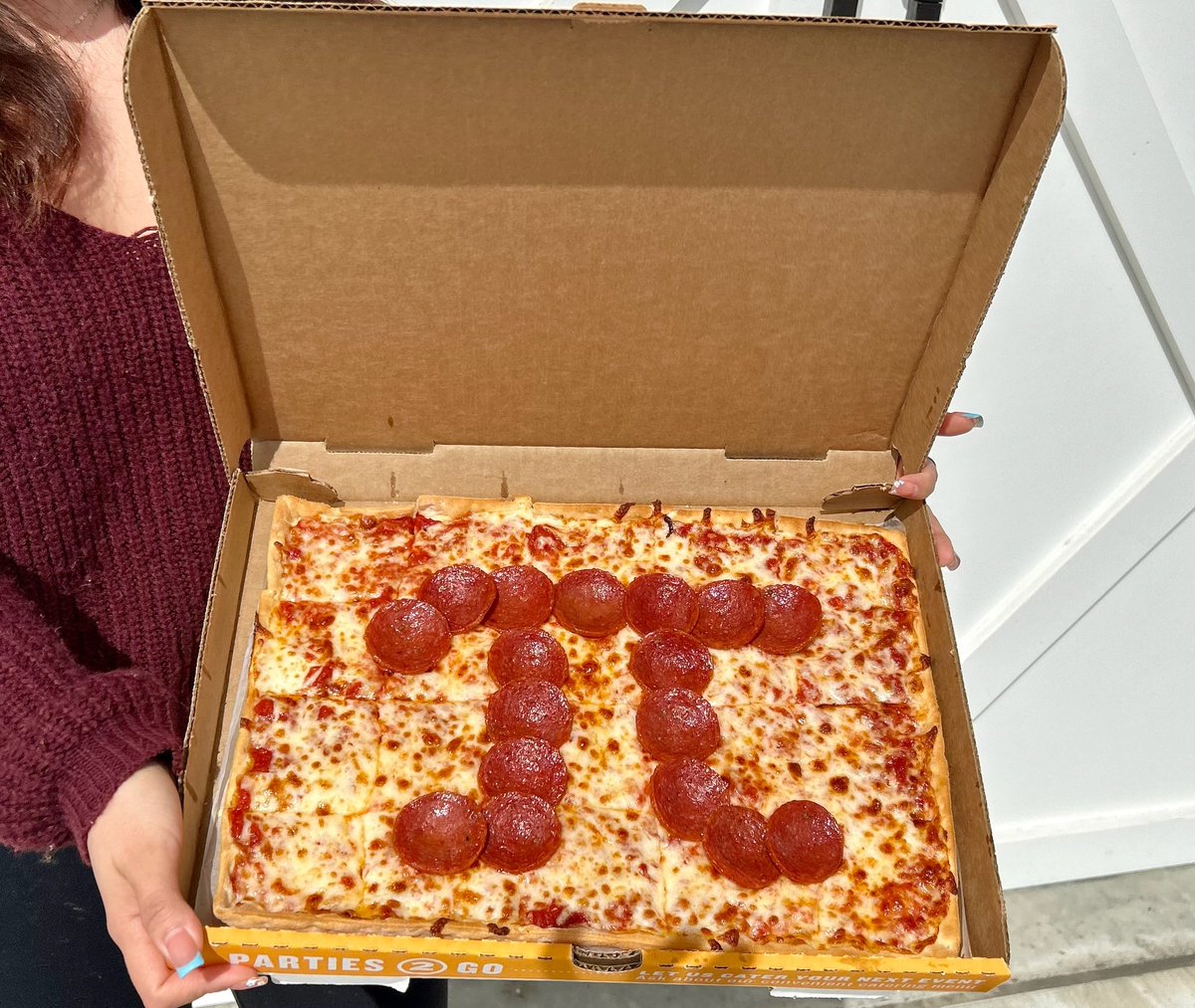 $100 Ledo Pizza Gift Card GIVEAWAY for Pi Day 🥳🥳

TO ENTER:
1️⃣ Retweet this post and follow <a href="/LedoPizza/">Ledo Pizza</a> 
2️⃣ Leave a comment below and tag a friend!

Giveaway ends at 10PM tonight!