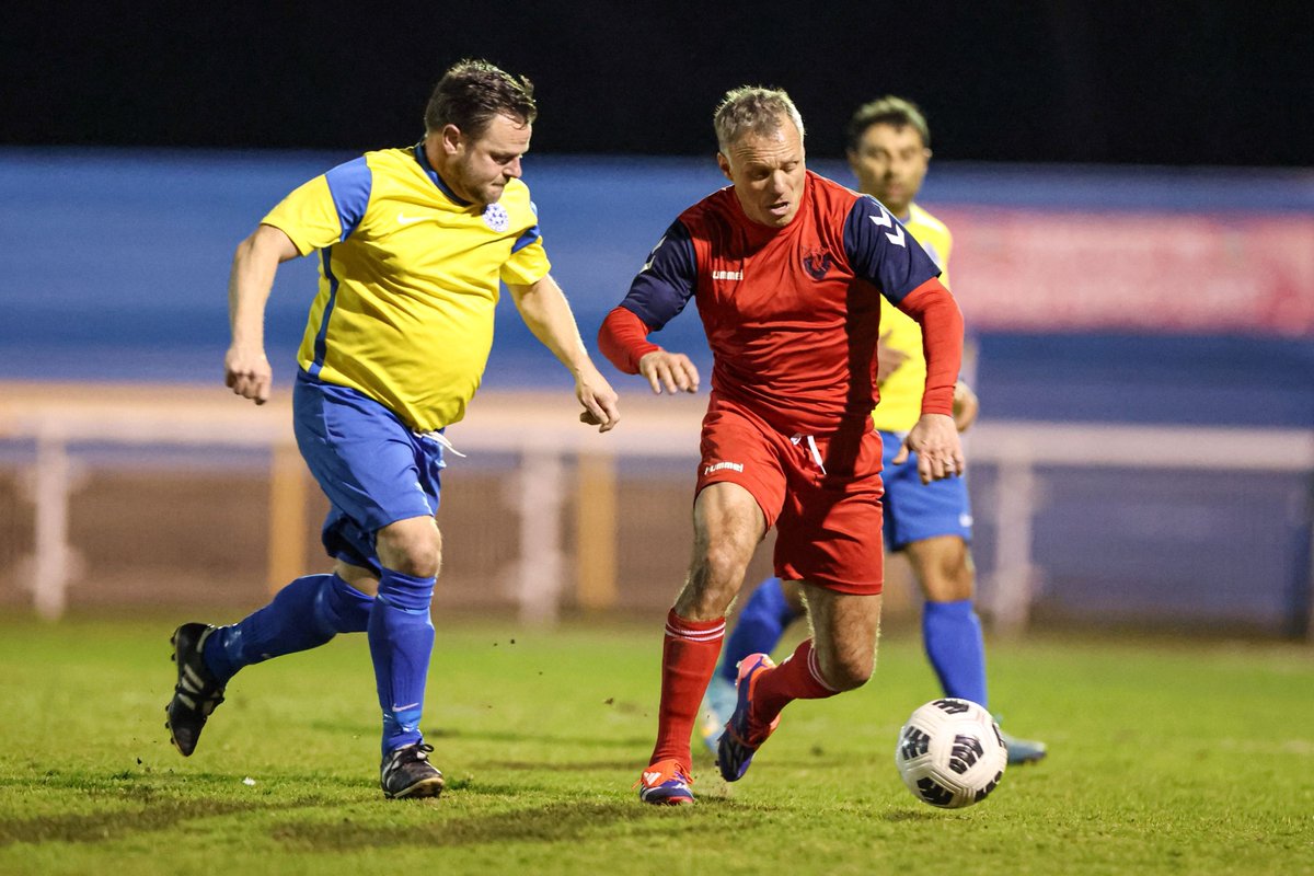 Essex County FA (@essexcountyfa) on Twitter photo #Essex #VeteransTrophy Final: Szlarczyk earned <a href="/ChigwellFC/">Chigwell FC</a> a 3rd-minute lead to set the tone for a first half where Oliverâs double on 10 and 23 minutes gave <a href="/VetsHill/">Harold Hill Vets Fc</a> a mountain to climb. Kevin Marsden pulled a goal back ten minutes after the interval: essexfa.com/news/2025/mar/⌠#Essex #VeteransTrophy Final: Szlarczyk earned <a href="/ChigwellFC/">Chigwell FC</a> a 3rd-minute lead to set the tone for a first half where Oliverâs double on 10 and 23 minutes gave <a href="/VetsHill/">Harold Hill Vets Fc</a> a mountain to climb. Kevin Marsden pulled a goal back ten minutes after the interval: essexfa.com/news/2025/mar/âŚ