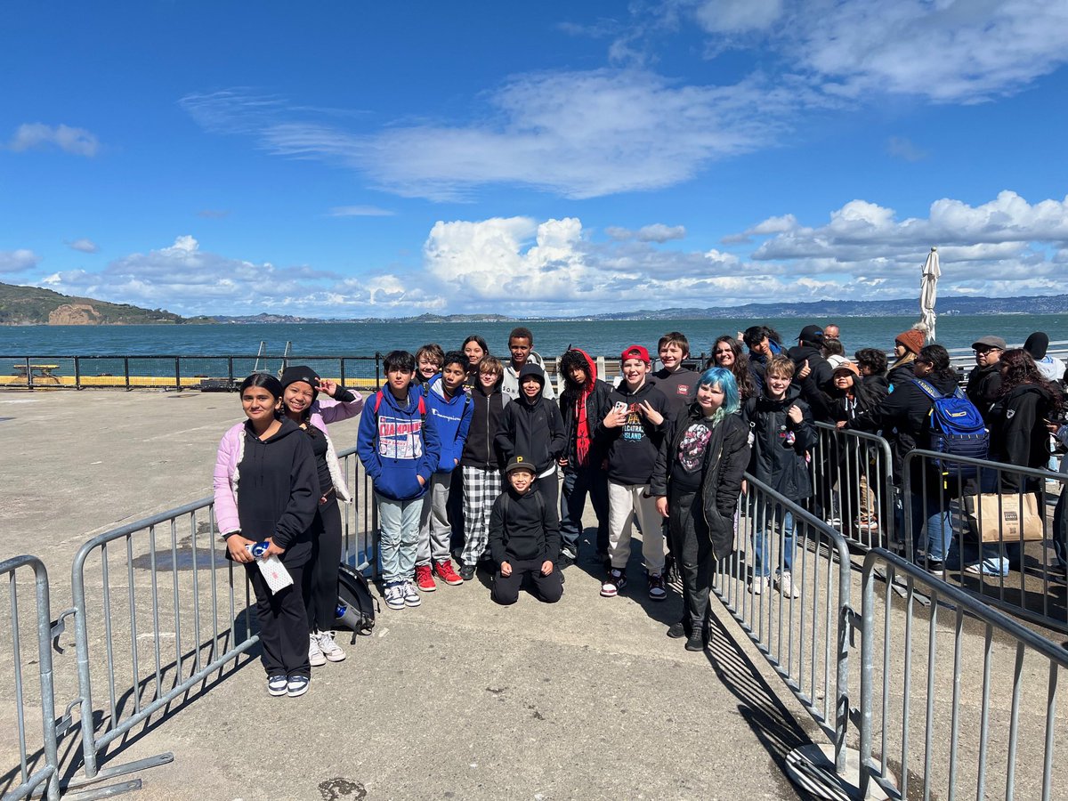 MustangsPHMS's tweet image. Our 6th graders had a great time at Alcatraz, part of their Ocean Ambassadors unit! #PHMSMustangsPRIDE 💚🐎 @MtDiabloUSD