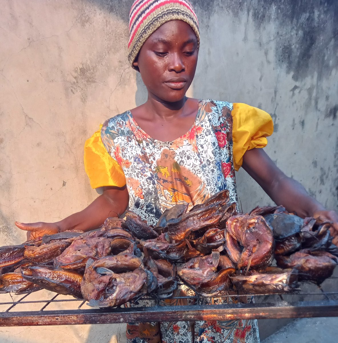 I spent 3 days on this piece... please use 1 sec of your time to repost. Biko just help me repost 🙏 🙏 🙏