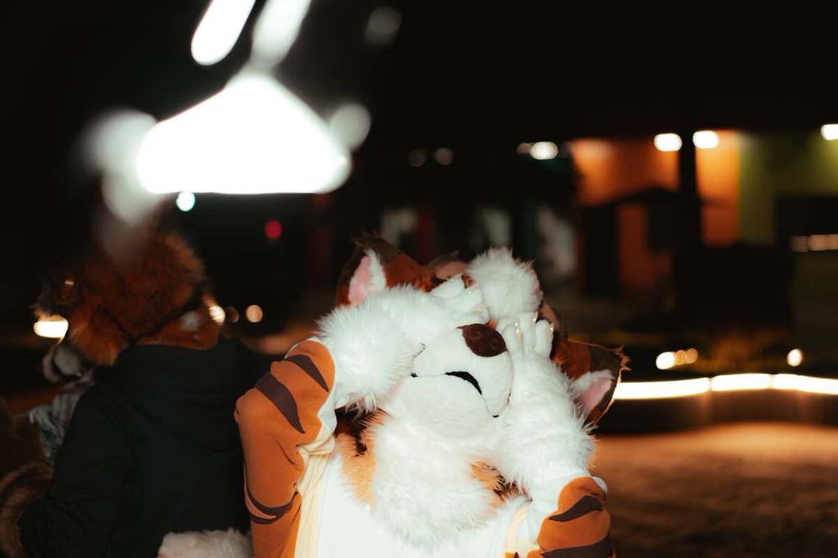 Help! My eyes are going blind!
#FursuitFriday