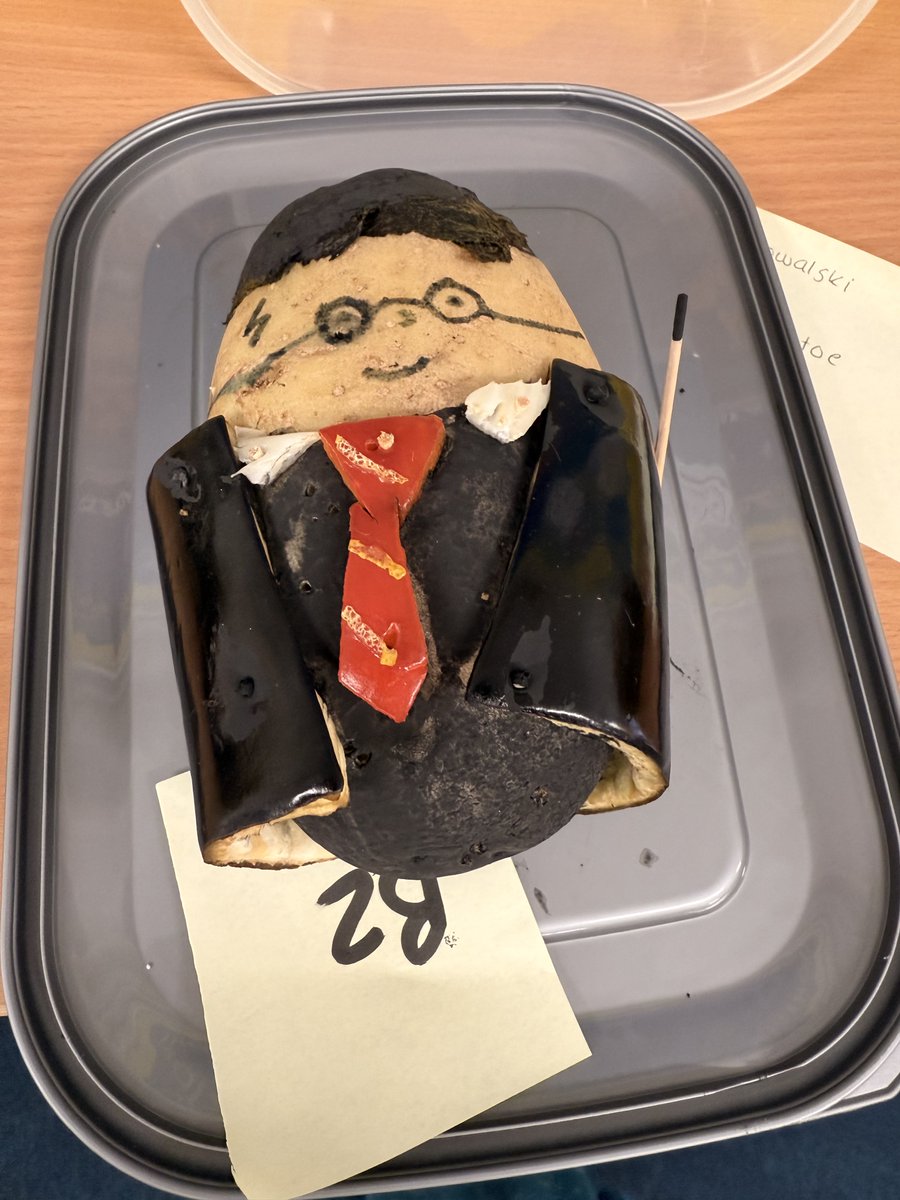 RIDGEWAY SCHOOL LRC tweet media