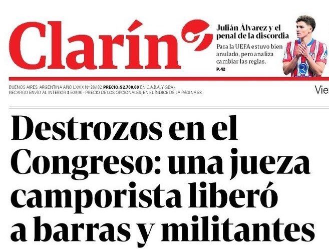 No importa si la jueza es camporista, ni si entre los detenidos había barras, militantes, estaba Jack el Destripador o el Petiso Orejudo. Lo único que importa para evaluar su decisión es si tenía pruebas suficientes como para imputarles delitos y mantenerlos presos.