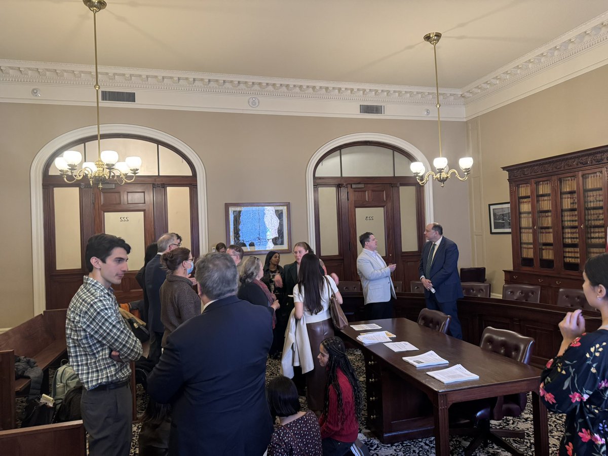 Some more pictures from our legislative briefing, co-hosted by the MA Black and Latino Legislative Caucus! 📸
We had a great time connecting with legislators, advocates, and families about ways to make the MA tax code more equitable and celebrate the 50th anniversary of the EITC!