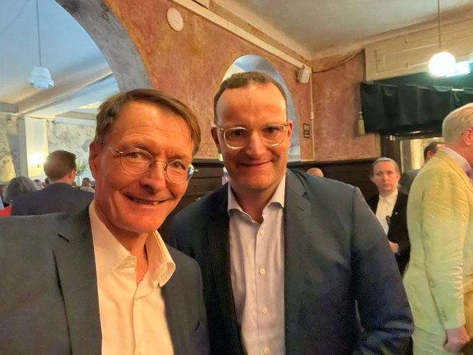 twigbold's tweet photo. @pro_these politische Clone;) https://t.co/7aqUXPpzDQ