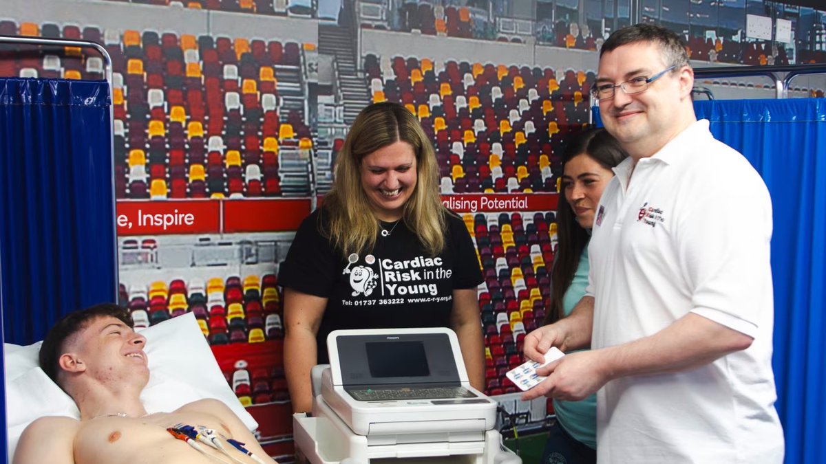 This weekend, the Community Stadium Hub will be hosting more free cardiac screenings for people aged 14-35. ❤️

The Heart of West London partnership aims to increase awareness of cardiac health issues and ensure everyone has the skills to save a life.

📰 brentfordfc.com/en/the-heart-o…