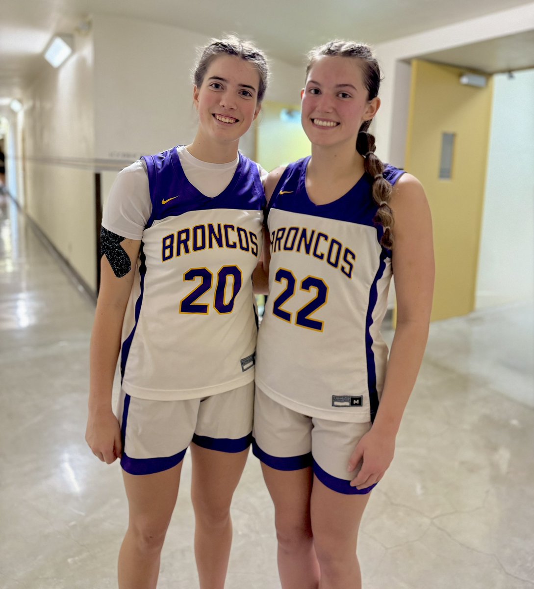 Sunflower Smack Show (@sunflowersmack) on Twitter photo 🏆5A GBB🏀FINAL4🏆
🏢Emporia🏢
⏰2pm⏰
3 <a href="/SHHSGBB/">Coach Husa</a> (20-3)
8 <a href="/STAsaintsGBB/">STA Girls Basketball</a> (16-7)
Players to watch:
SH- <a href="/SydneyBuscher/">Sydney Buscher</a> (‘25 <a href="/IchabodVB/">Washburn Volleyball</a> commit) <a href="/Ihhoops22/">Isla Herman</a> (‘26)
STA- <a href="/Alex_L_Crouse/">Alex Crouse</a> (‘26) <a href="/LailaBoylan/">Laila Boylan</a> (‘27) <a href="/SofiaCalovich/">Sofia Calovich</a> (‘27) 🏆5A GBB🏀FINAL4🏆
🏢Emporia🏢
⏰2pm⏰
3 <a href="/SHHSGBB/">Coach Husa</a> (20-3)
8 <a href="/STAsaintsGBB/">STA Girls Basketball</a> (16-7)
Players to watch:
SH- <a href="/SydneyBuscher/">Sydney Buscher</a> (‘25 <a href="/IchabodVB/">Washburn Volleyball</a> commit) <a href="/Ihhoops22/">Isla Herman</a> (‘26)
STA- <a href="/Alex_L_Crouse/">Alex Crouse</a> (‘26) <a href="/LailaBoylan/">Laila Boylan</a> (‘27) <a href="/SofiaCalovich/">Sofia Calovich</a> (‘27)