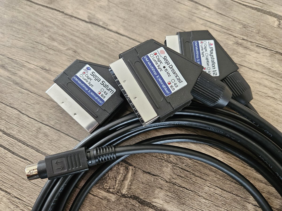 MisirajEduart's tweet image. Cable order of RGB Scart cables ready to go:
- Sega Saturn, Csync, ntsc
- Sega Dreamcast, Csync 
- Sony Playstation 1, sync on Luma
- XRGB mini Framemeister 8pin mini din to female scart adapter

#RGB #SCART #RETRO #RETROGAMING #GAMES #GAMING #SEGA