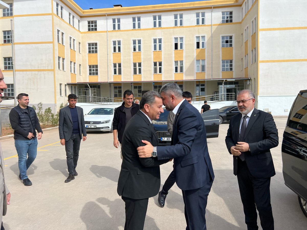 İlçe Milli Eğitim Müdürümüz Abdulkadir Gümüş, Mardin Milletvekilimiz Faruk Kılıç ile birlikte, Hayrat Vakfı ve Milli Eğitim Bakanlığı iş birliğiyle düzenlenen "Kültürel Mirasın İzinde" Osmanlı Türkçesi yarışmasının ödül ve sertifika törenine katıldılar.

Öğrencilerimizin kültürel