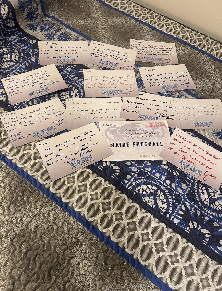 SimeonMoore9's tweet image. Appreciate the love and mail from @BlackBearsFB !!🩵🐻 #BEARDOWN  @CoachStevensFB @_CoachJHairston @Coach_DiMeo @MikeDeVito70 @Coach_Favero @elite360recruit