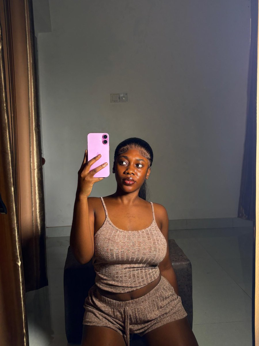 Ewuraofakind's tweet photo. Thank you all for 10K followers, y’all been Amazing❤️ https://t.co/AVGpwxOVDr