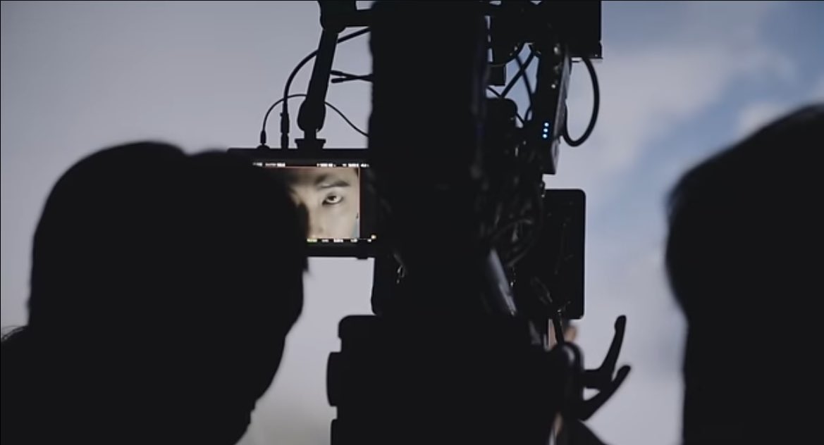teamRM_Jp's tweet photo. 本日、2周年を迎えた
Smoke Sprite(feat. RM of BTS)MV
現在の視聴回数:36,455,267

▶️ https://t.co/nmECreZX4R
MV ビハインドFILM
▶️ https://t.co/UeIpEKf4hP

#방탄소년단RM  #2YearsWithSmokeSprite https://t.co/NFR7x5DCfz