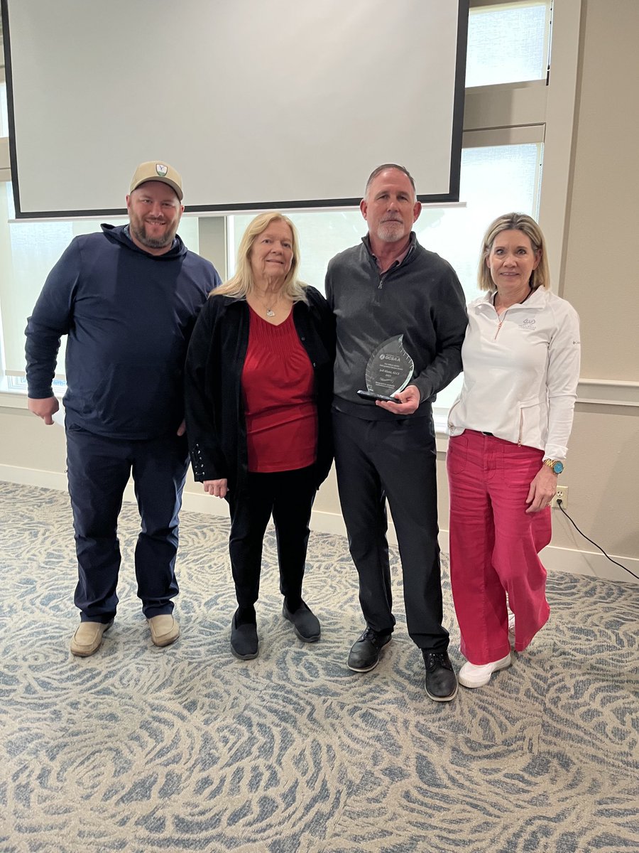 Inland Empire GCSA (@iegcsa) on Twitter photo It was the honor of the Inland Empire GCSA to present Jeff Blanc, CGCS, Walla Walla Country Club, the William Griffith Distinguished Service Award! So special to have Pat Griffith in attendance! <a href="/GCSAA_NW/">David Phipps</a> It was the honor of the Inland Empire GCSA to present Jeff Blanc, CGCS, Walla Walla Country Club, the William Griffith Distinguished Service Award! So special to have Pat Griffith in attendance! <a href="/GCSAA_NW/">David Phipps</a>