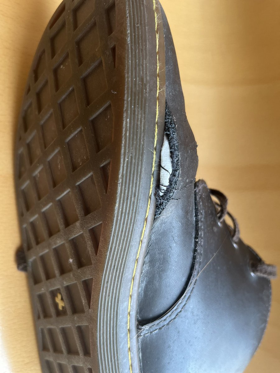 kevdoubleyou's tweet photo. @drmartens Photos below as requested. No order number available as bought retail over 1 yr ago. Sparingly worn as soles confirm but upper has come apart from the sole. https://t.co/yw7iroVKKf